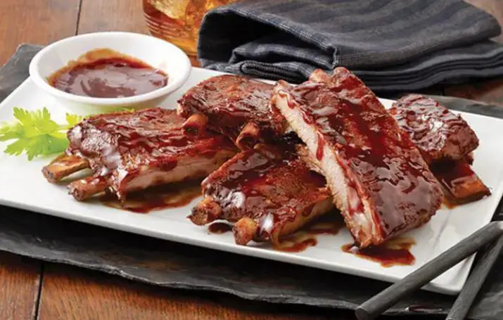 Barbeque Pork Ribs & Spicy Sauce