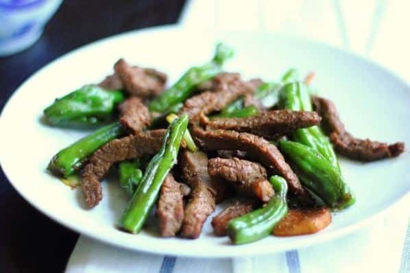 Beef with Green Peppers, Rice and Soy Sauce