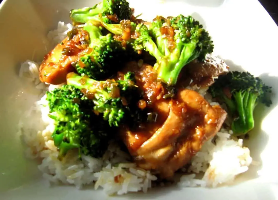 Oriental Chicken with Broccoli & Soy Sauce