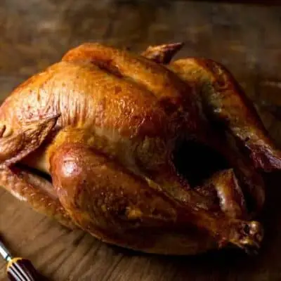 Carving Turkey Properly on Thanksgiving Dinner