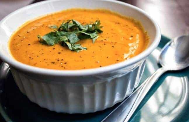 Healthy Raw Vegan Carrot Soup