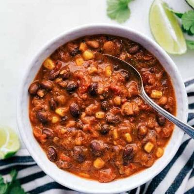 Vegetarian Chili with 2 bean types
