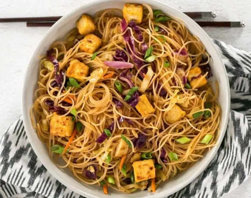 Singapore Noodles with Chicken & Vegetables