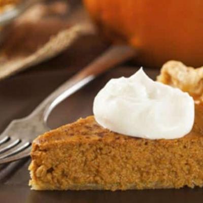 Pumpkin Pie with Whipped Cream Topping Recipe
